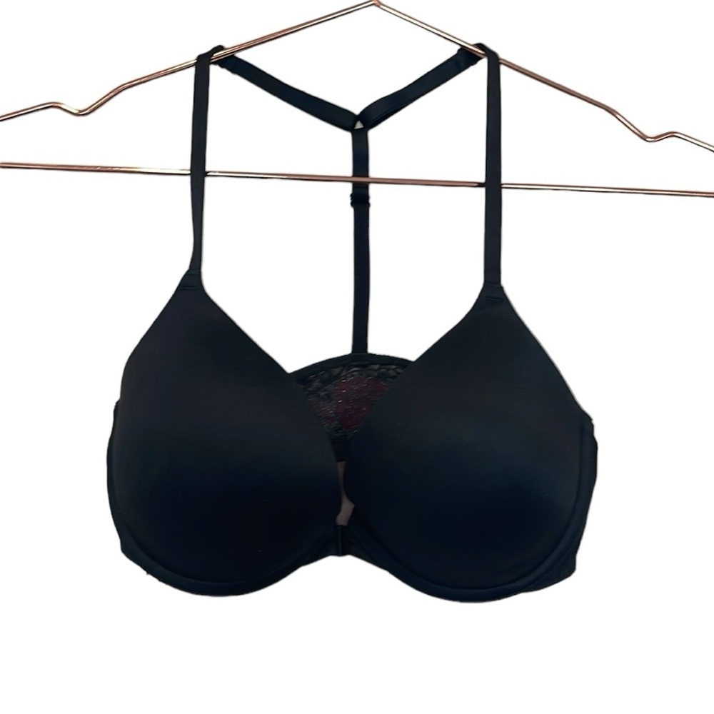 Victoria's Secret PINK push up bra with back lace & front clip.  32D